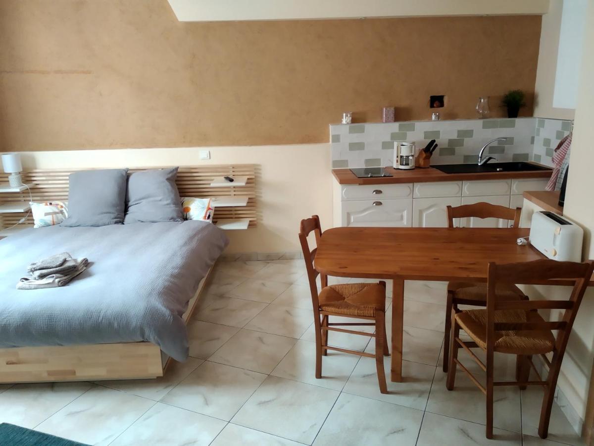 Au Coeur De Montastruc-La-Conseillere - Chambres D'Hotes Exterior foto